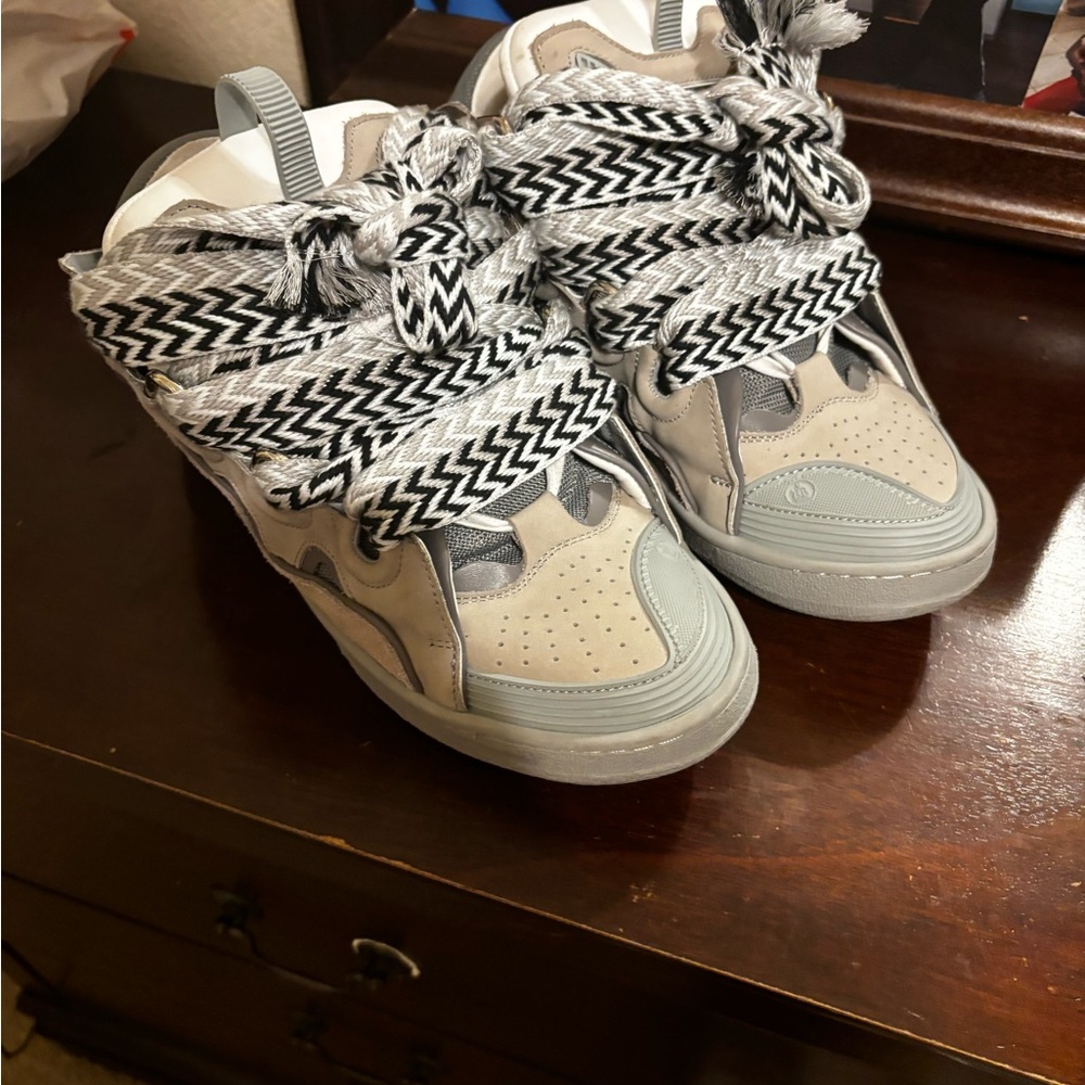 Lavin for sell lost box sorry 450 flat rush me